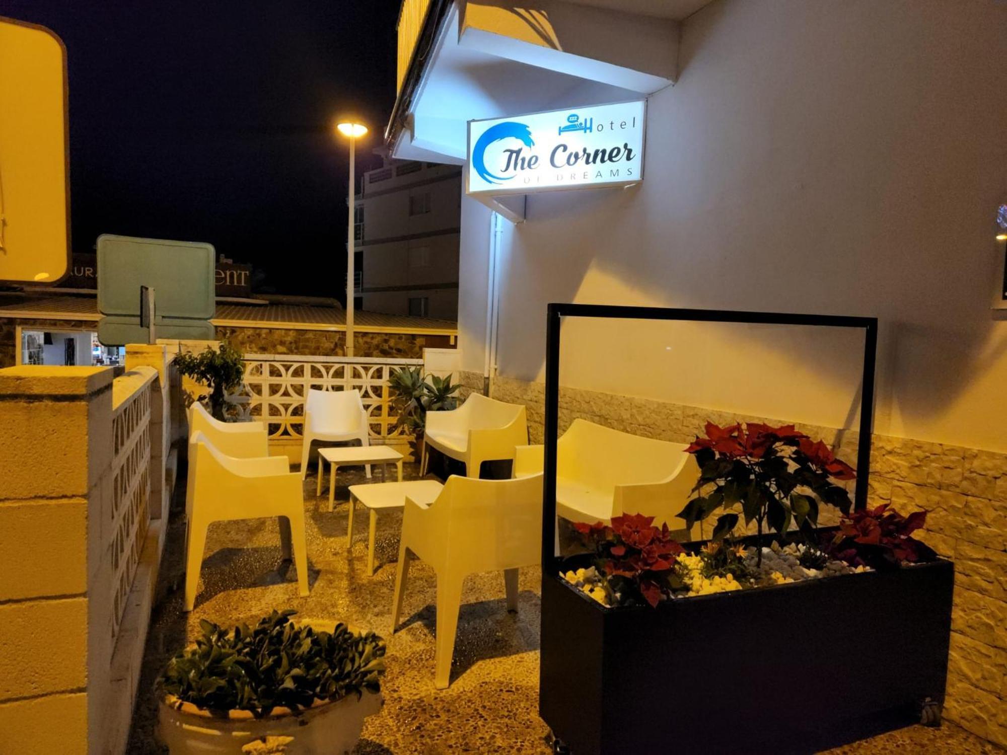 The Corner Of Dreams Hotell Faro de Cullera Exteriör bild